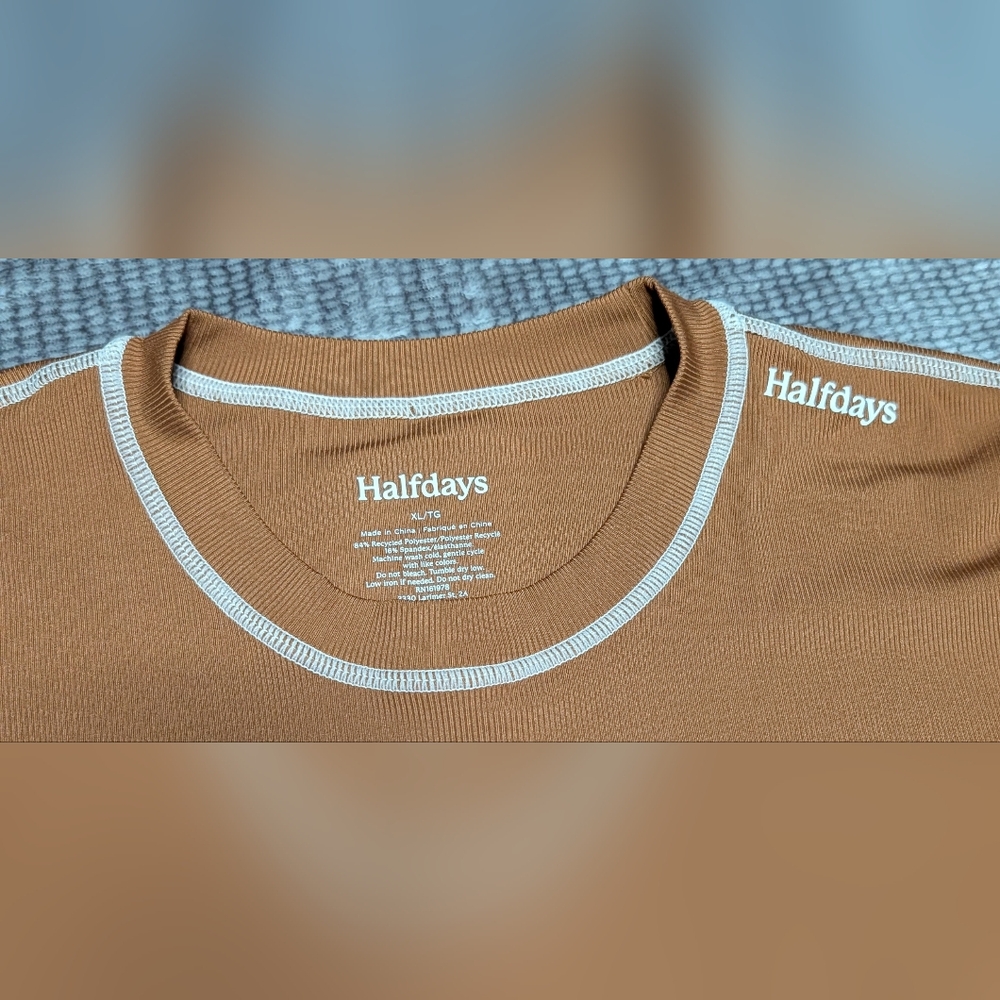 Halfdays Nuthatch Brown Top Sz: XL NWT - Picture 2 of 3